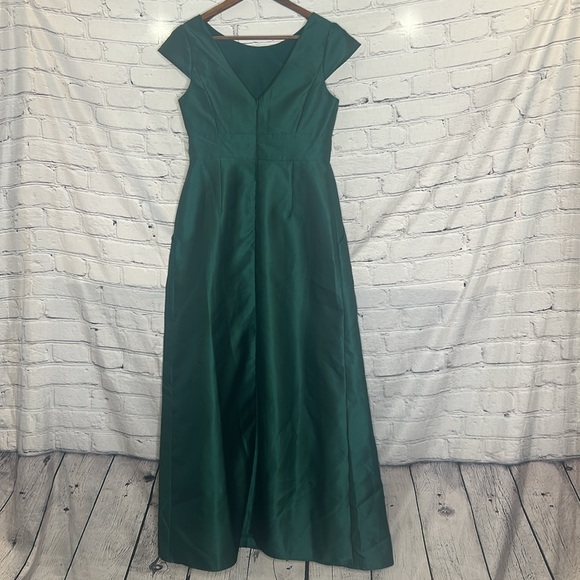 Alfred Sung Green Short Sleeve Evening Long Gown Size 10 Excellent Condition - Picture 2 of 10